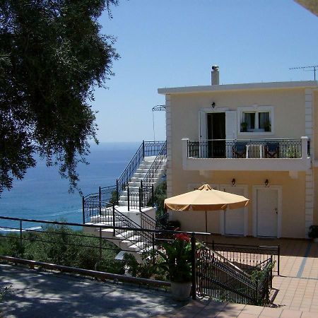 Studios Nikolaou Bros Parga Extérieur photo