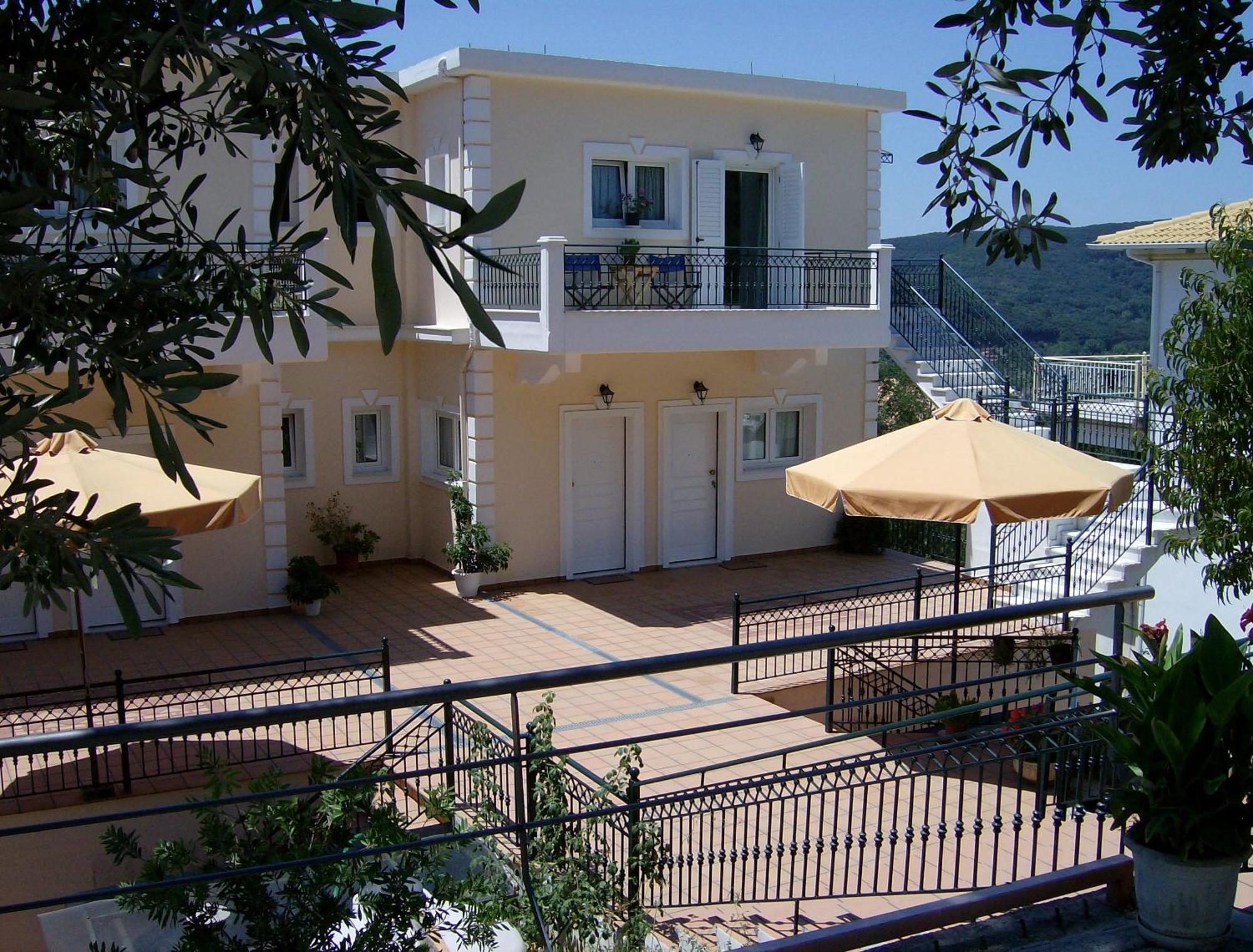 Studios Nikolaou Bros Parga Extérieur photo