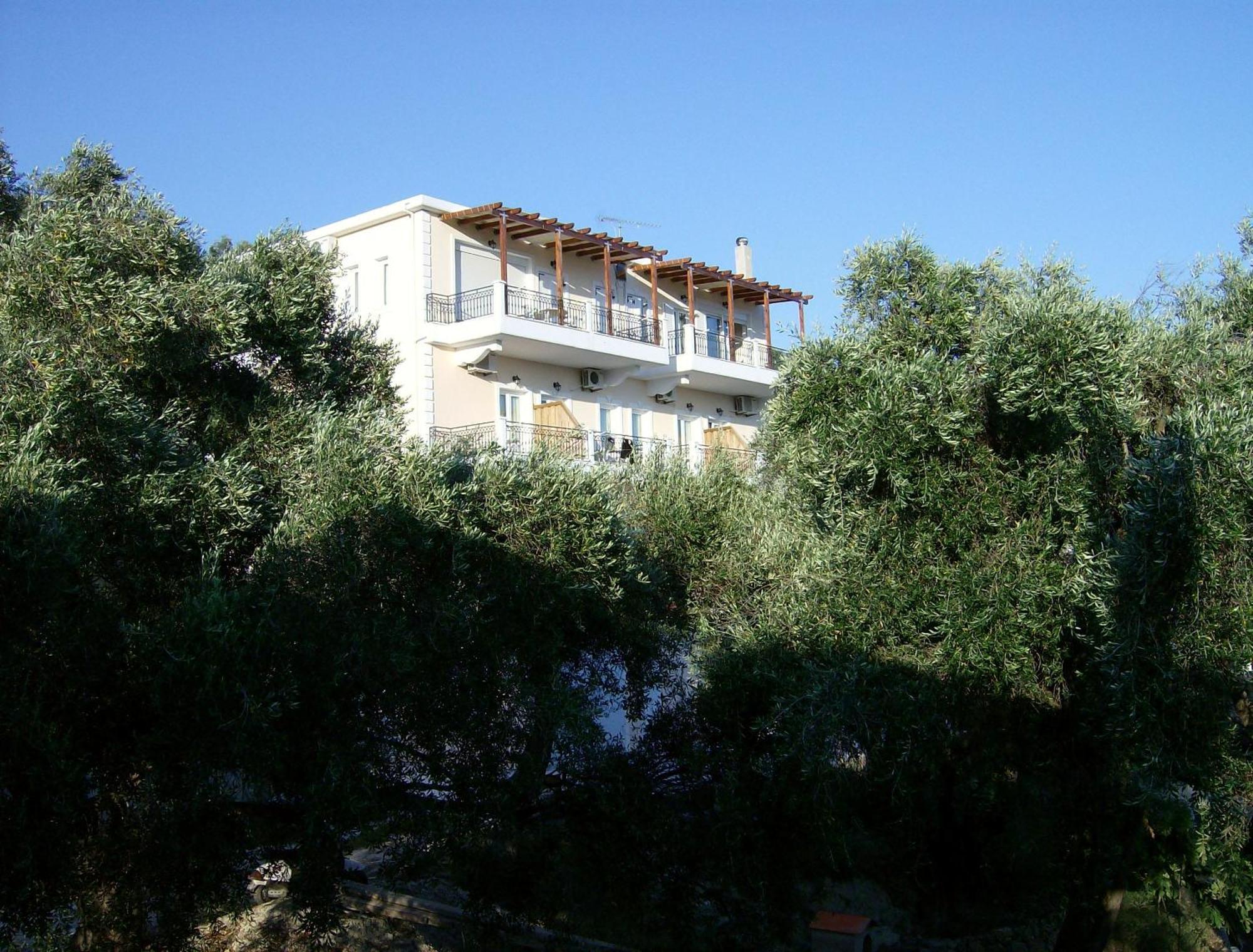 Studios Nikolaou Bros Parga Extérieur photo