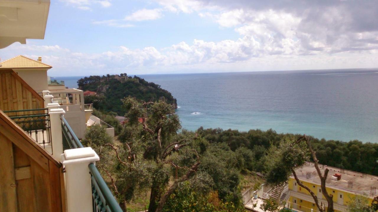 Studios Nikolaou Bros Parga Extérieur photo